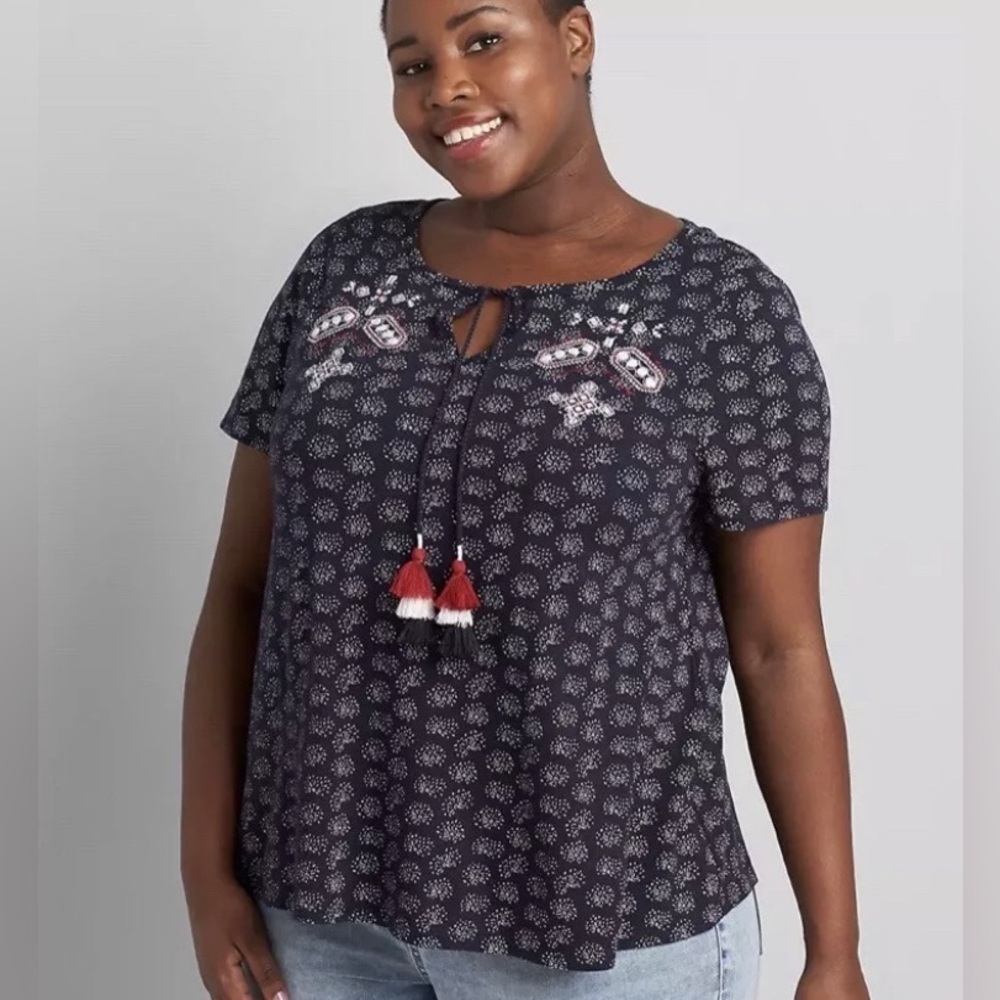 LANE BRYANT Short Sleeve Tie Neck Blue/Red/white Peasant Blouse. Soft S-18/20
